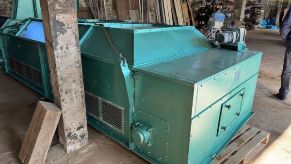 Pellet cooler