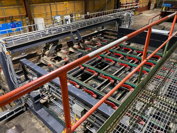 Board feeding system Jacksteel
