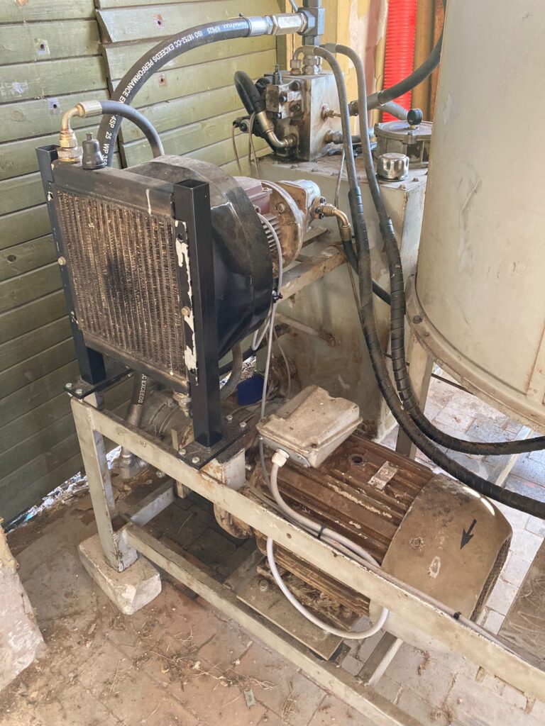 Briquette Press - Image 3