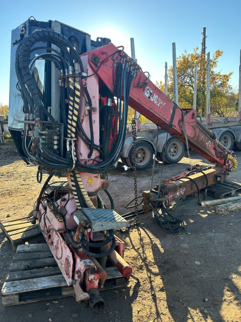 Log crane Jonsered 1090