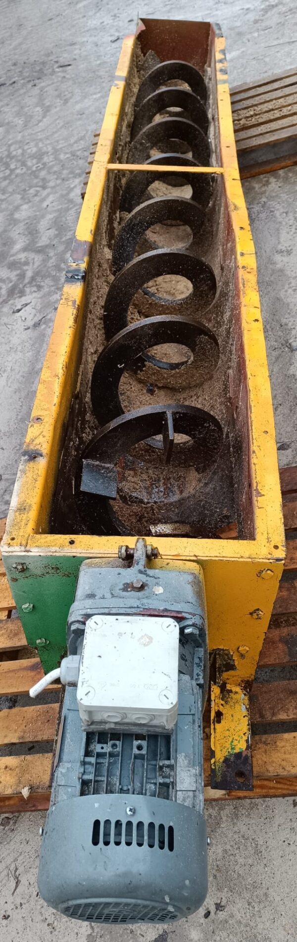 Шнековый конвейер