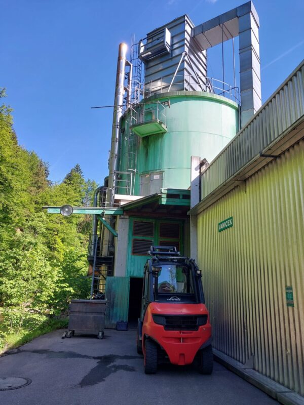 BINDER 850 kW šķeldas apkures katls